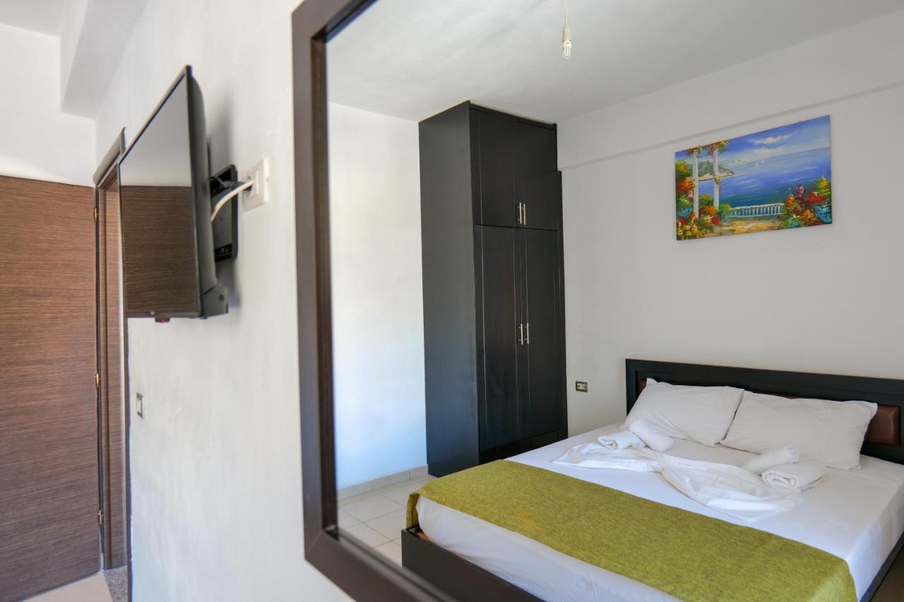 Verano Hotel Sarandë Exterior foto
